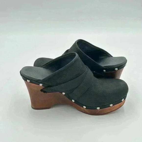 UGG Black Mules with Brown Wedge - Picture 7 of 13